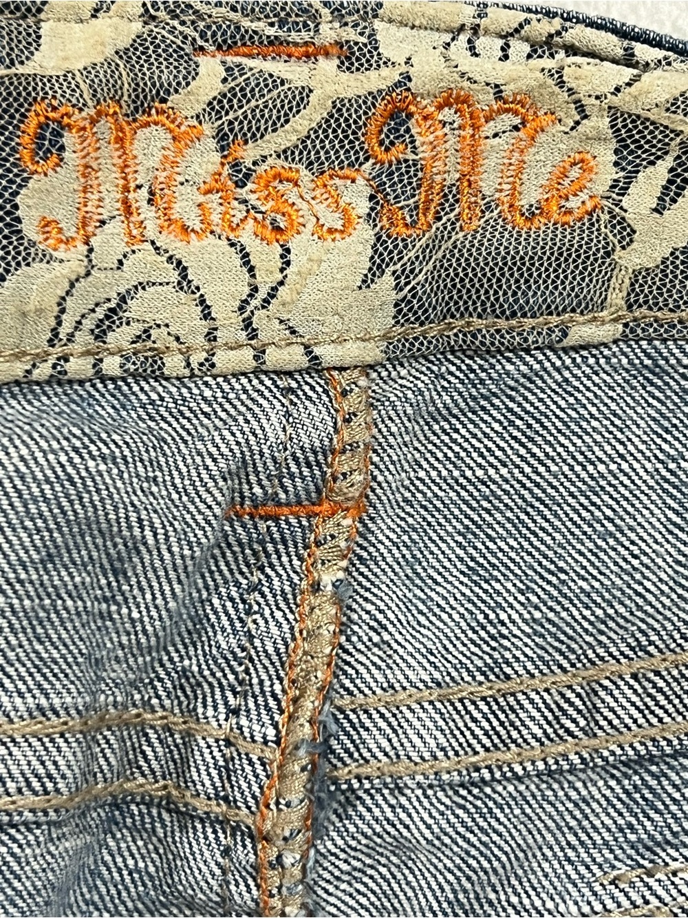 Miss Me Y2K Low Rise Contrast Stitch Frayed Hem Denim Mini Skirt Size Medium - Picture 8 of 9
